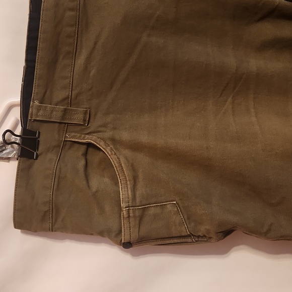 Off The Grid Taper Fit Motor Driven Adventure Authentic Styling Men's Jeans - Picture 3 of 14